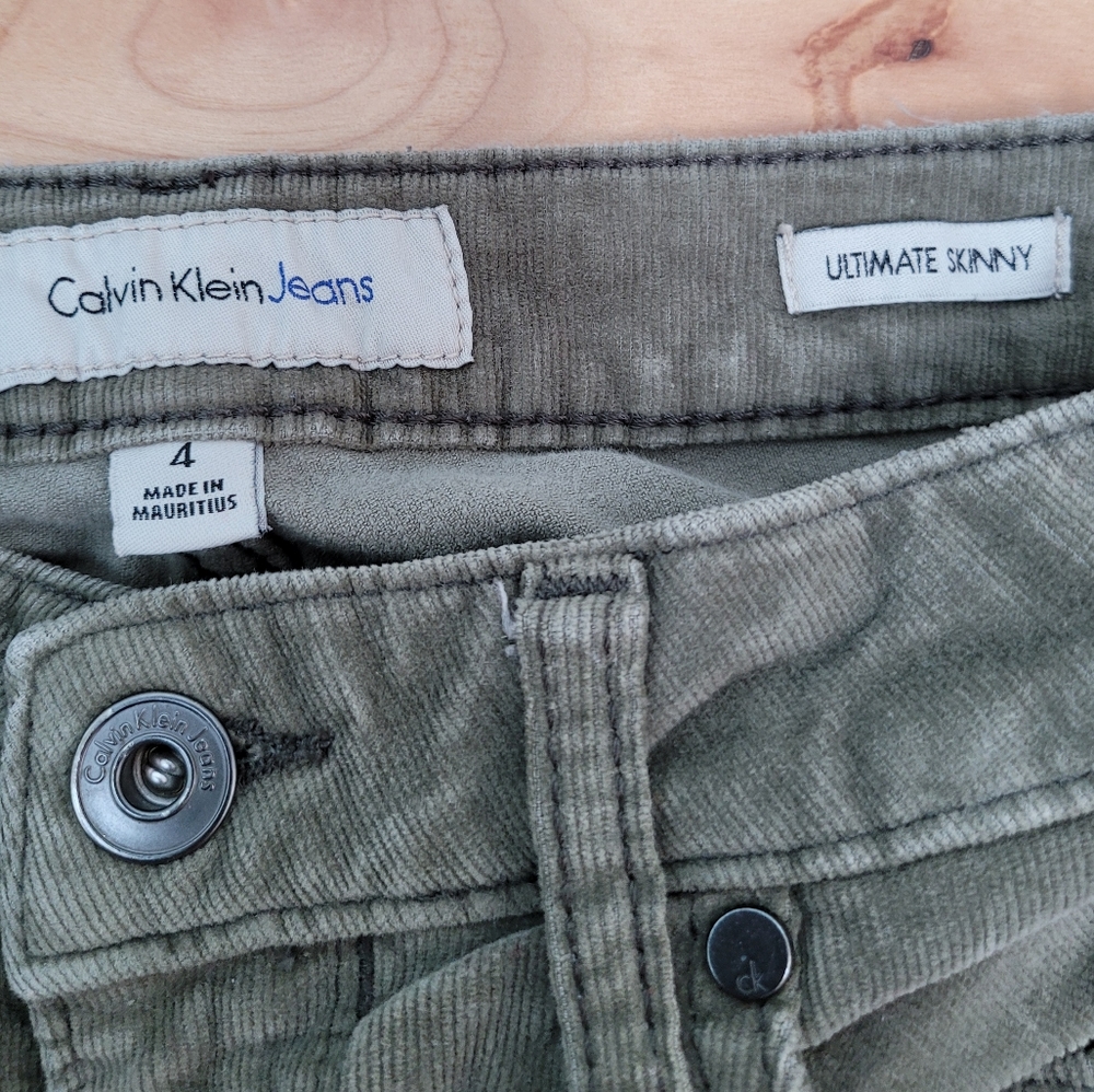 CALVIN KLEIN JEANS | ULTIMATE SKINNY, SZ 4